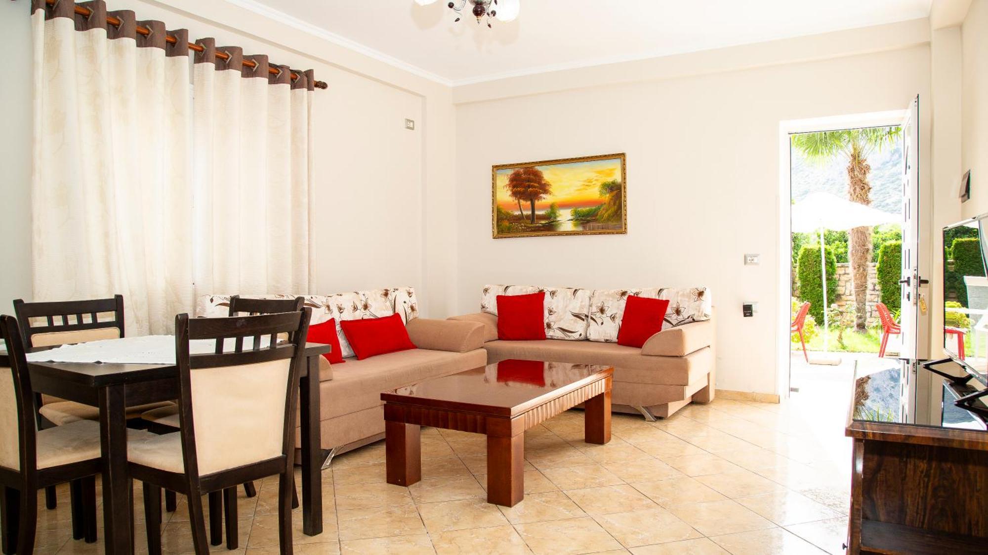 Vila Florika Hotel Borsh Εξωτερικό φωτογραφία